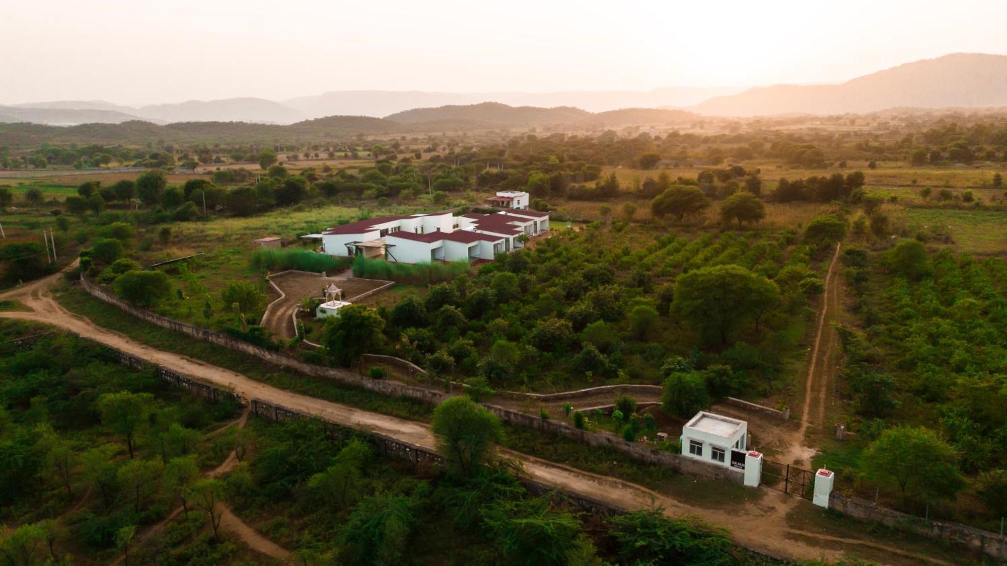 Guldaar Sariska - A Luxury Forest Resort Tehla Luaran gambar