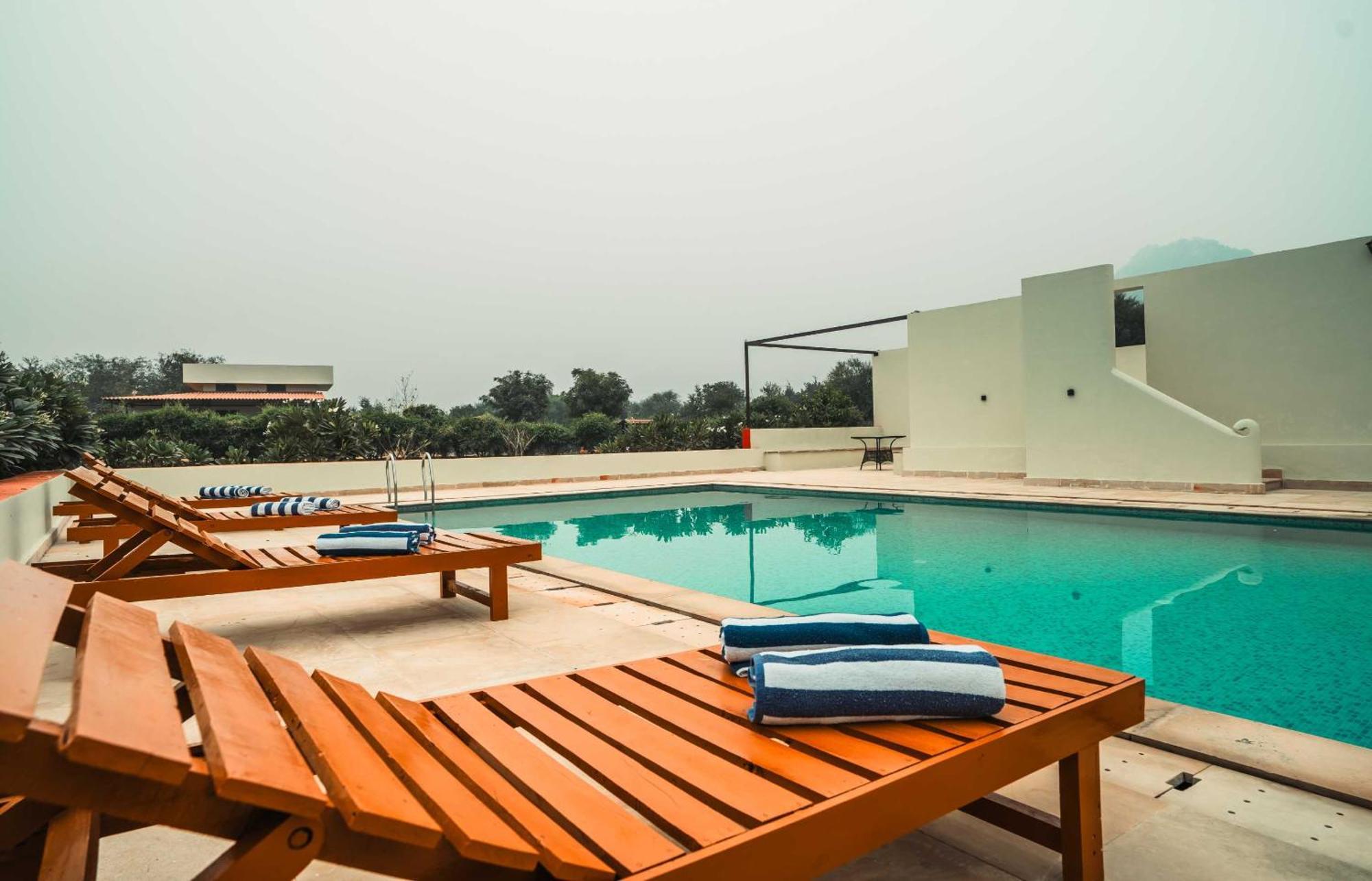 Guldaar Sariska - A Luxury Forest Resort Tehla Luaran gambar
