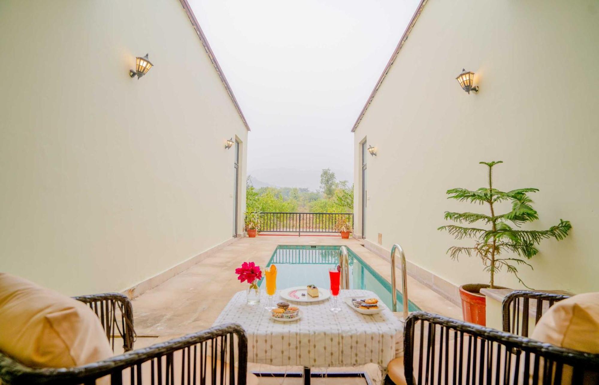 Guldaar Sariska - A Luxury Forest Resort Tehla Luaran gambar