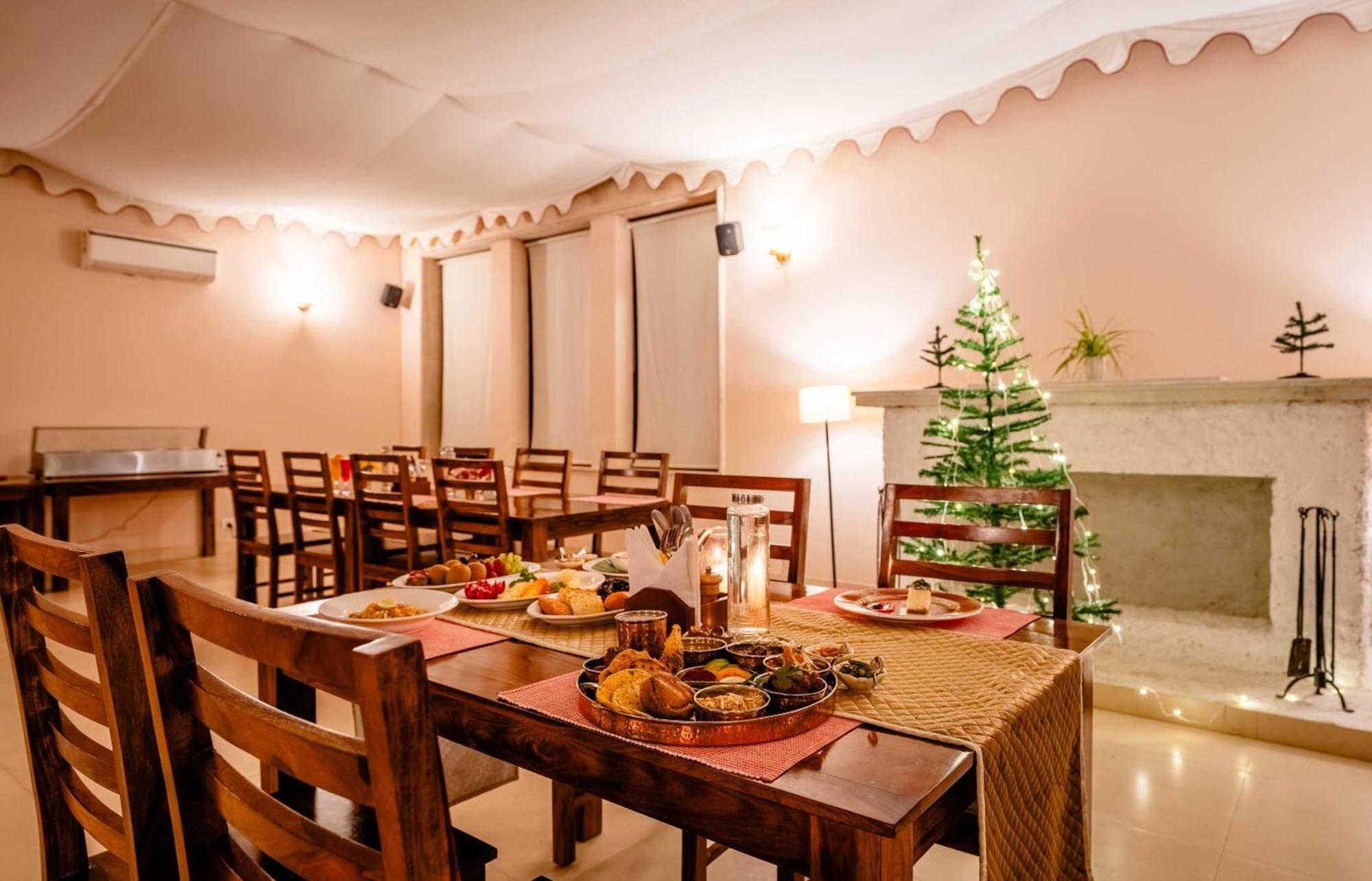 Guldaar Sariska - A Luxury Forest Resort Tehla Luaran gambar
