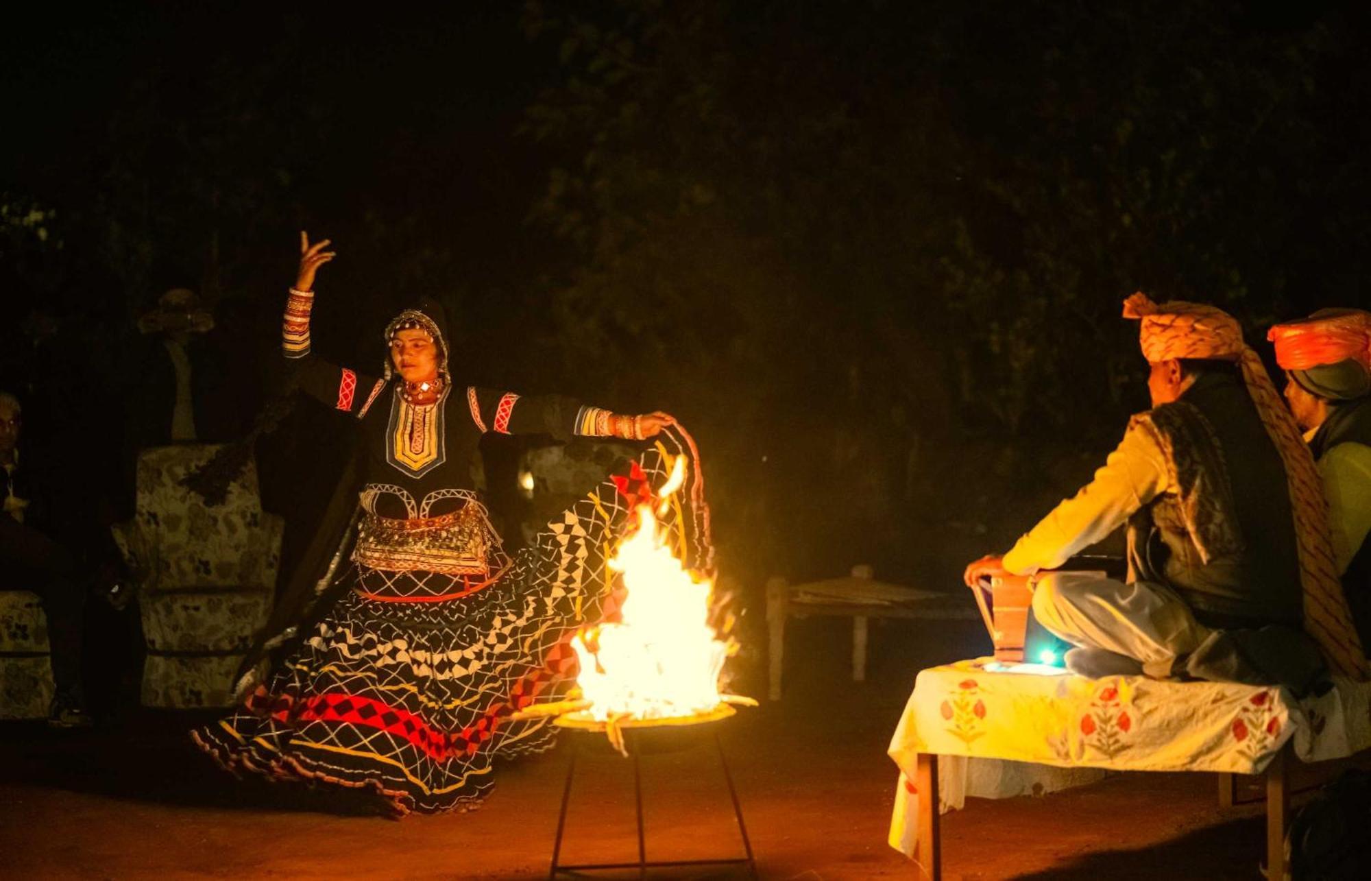 Guldaar Sariska - A Luxury Forest Resort Tehla Luaran gambar