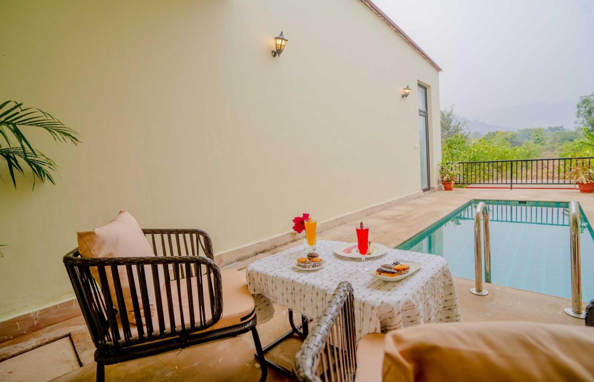 Guldaar Sariska - A Luxury Forest Resort Tehla Luaran gambar