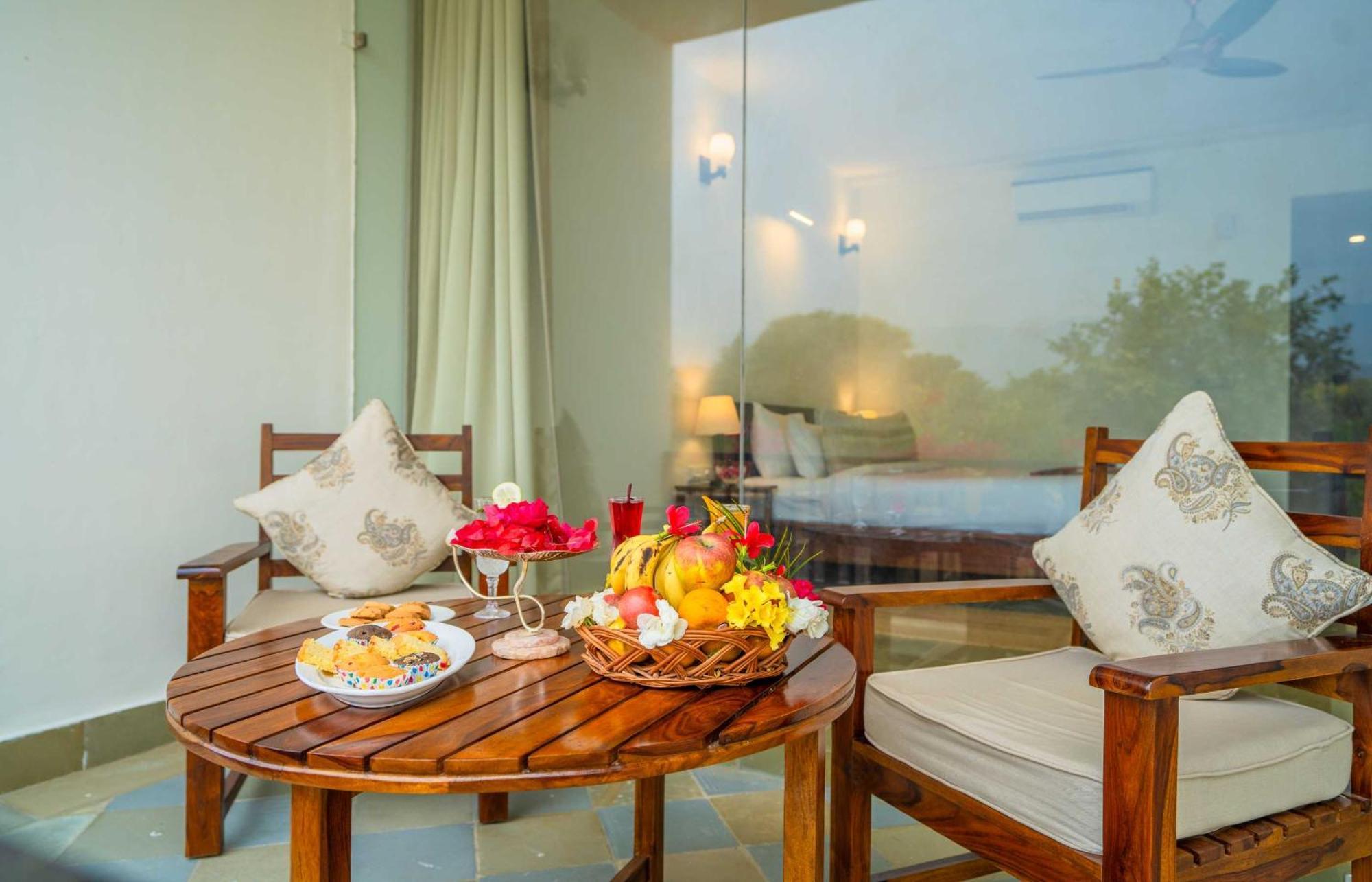 Guldaar Sariska - A Luxury Forest Resort Tehla Luaran gambar